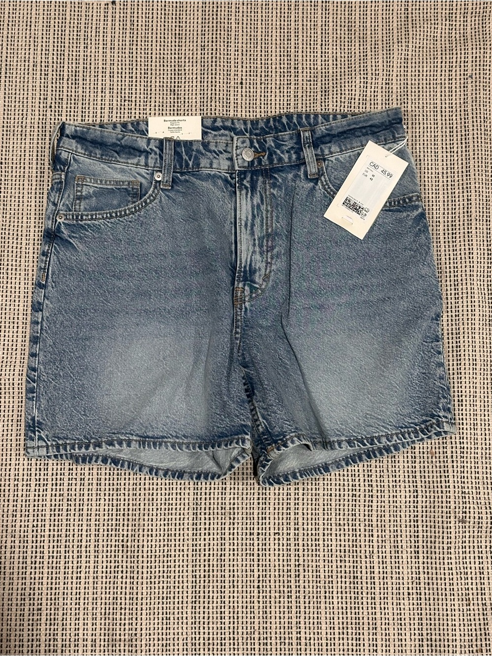 H&M bermuda shorts - regular fit